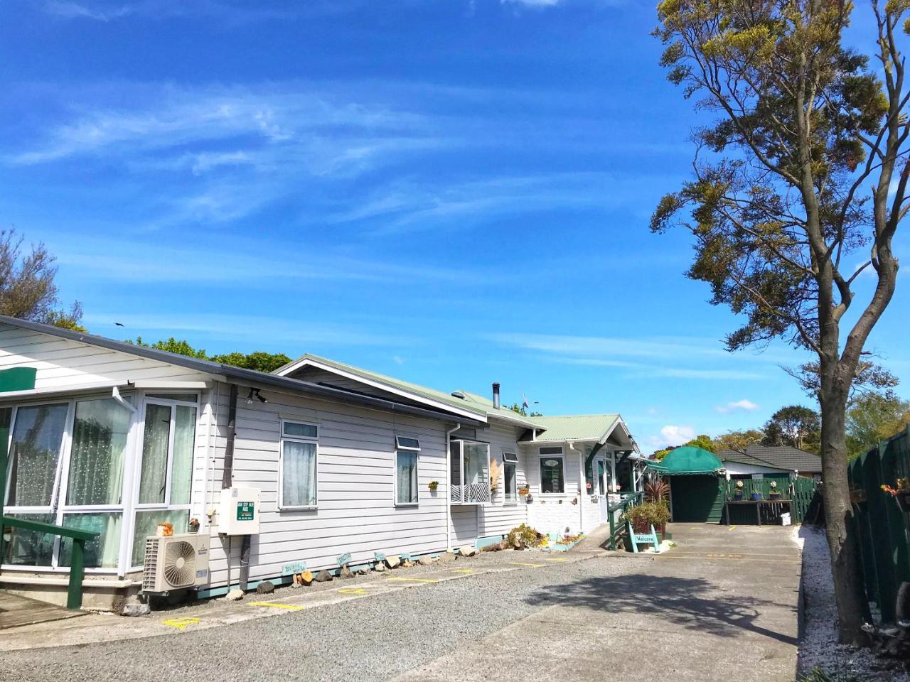 Studious Village Christchurch Dış mekan fotoğraf